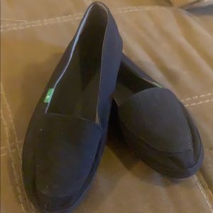 Women’s size 9 Sanuk